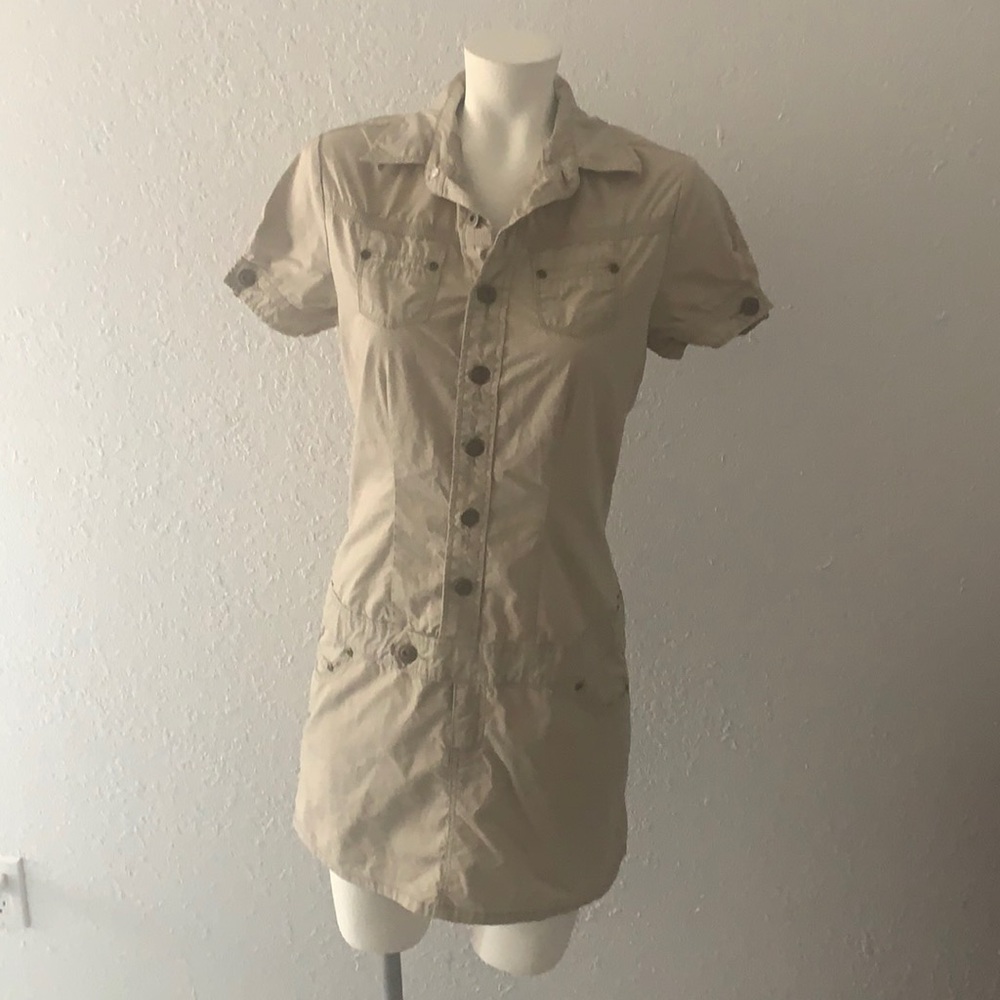 No Boundaries khaki dress. Size S (3/5).